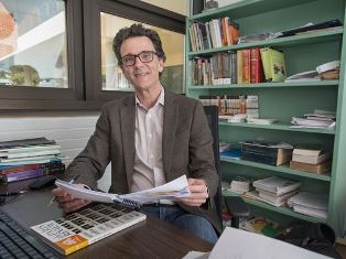 Jamey-Jones-001 decorative image of Jamey-Jones-001 , Poet Laureate Jamey Jones releases PSC’s annual literary anthology 2017-12-01 10:23:16