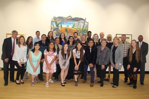 decorative image of Robinson_Scholars ,   2017-12-12 08:47:26