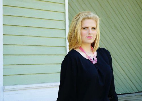 decorative image of Veronica-Lindholm , 6 students receive $1,000 grants from Florida Theatrical Association 2018-04-17 09:37:10