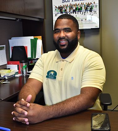 decorative image of DonteSheppard , Undeterred by illness, single mom closes in on bachelor’s degree 2018-05-22 10:09:29