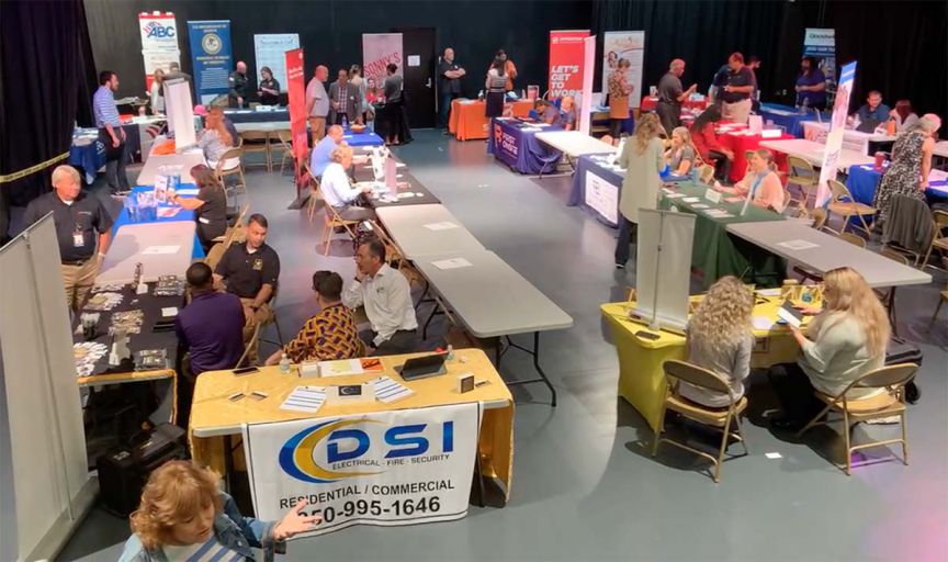 decorative image of 2021JobFair , Pensacola State College presents Job Fair, attracting 43 employers and hundreds of jobseekers 2021-09-22 15:58:48