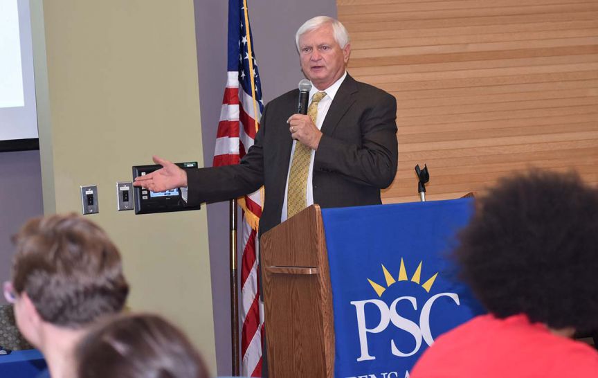 decorative image of meadowshand , PSC President Ed Meadows was a Fightin’ what? Answer revealed at first ‘Pizza with the President’ session of fall semester 2021-09-22 15:04:26