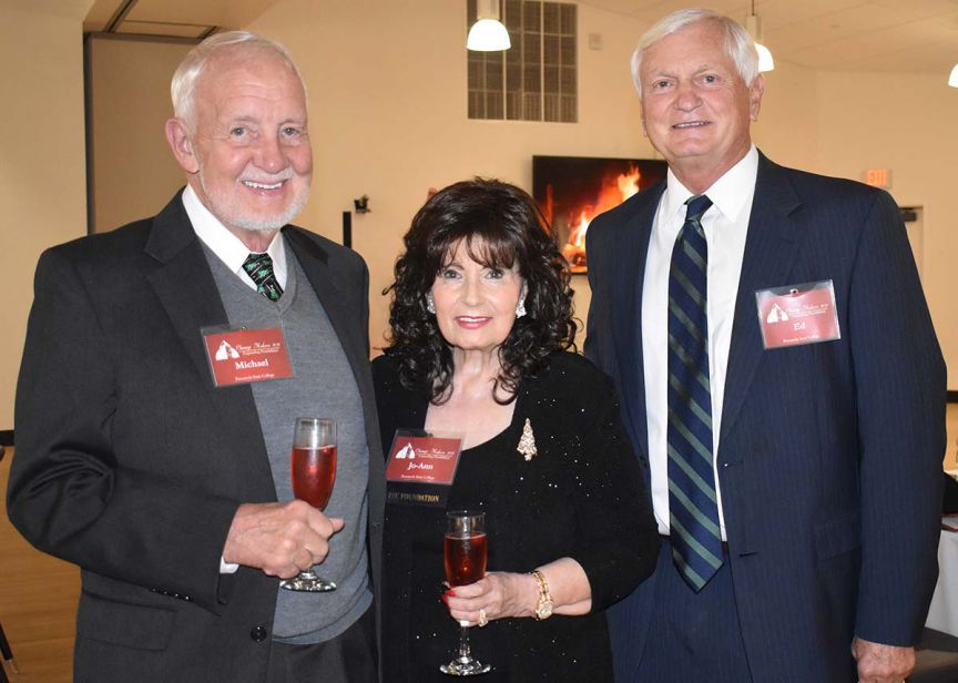 decorative image of meadowsprice , ‘Change Makers’ help transform the lives of Pensacola State students 2022-01-03 11:17:17