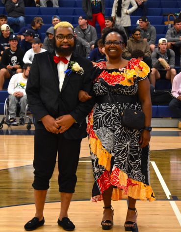 decorative image of Tyriq-Flowers-and-escort-scaled , 2024-02-20 13:03:08