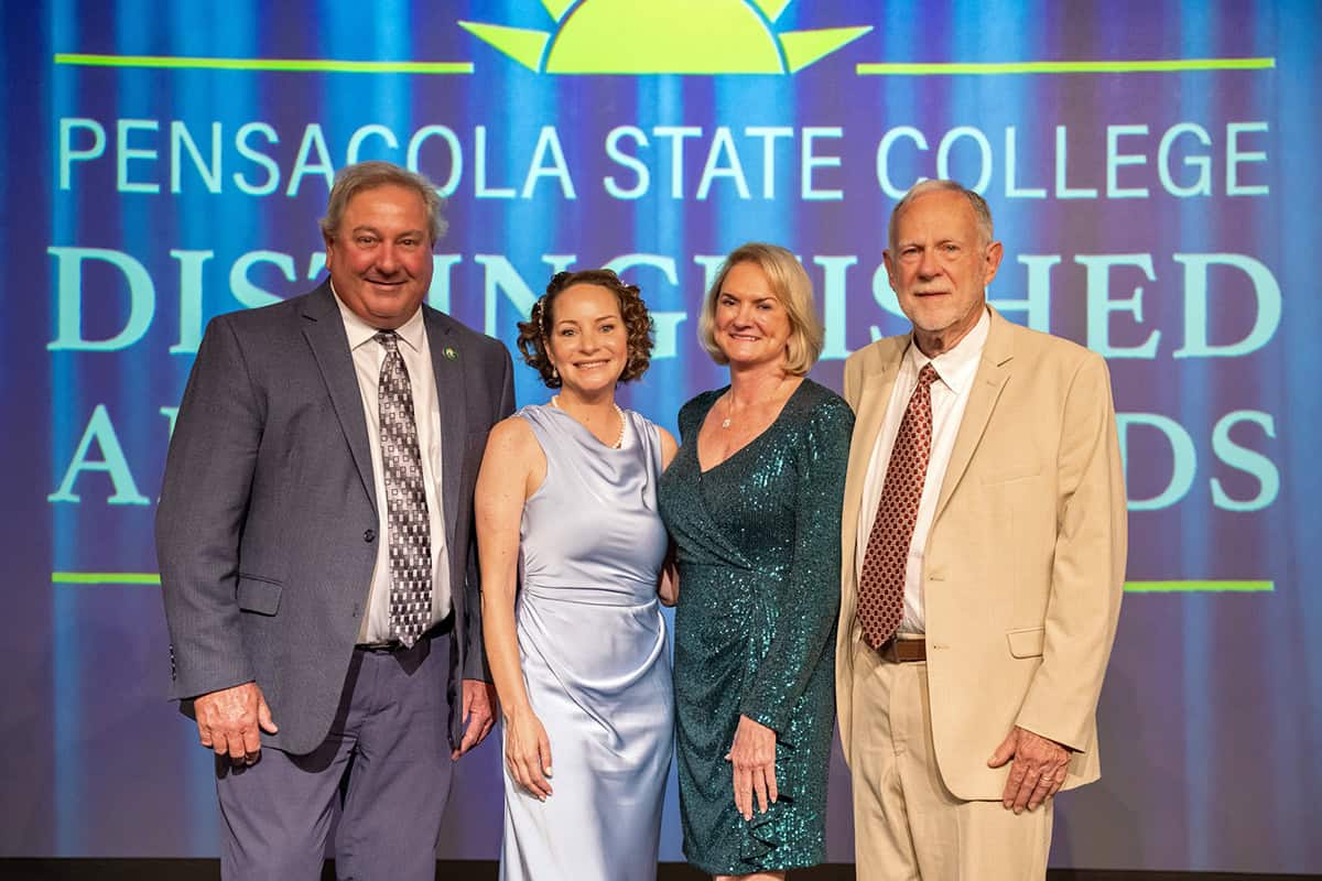 The Distinguished Alumni Awards.