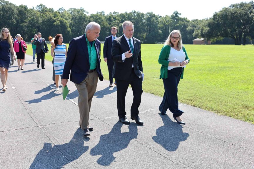 Kelly meets with students, faculty, staff, and members of the community during his PSC campus visit.